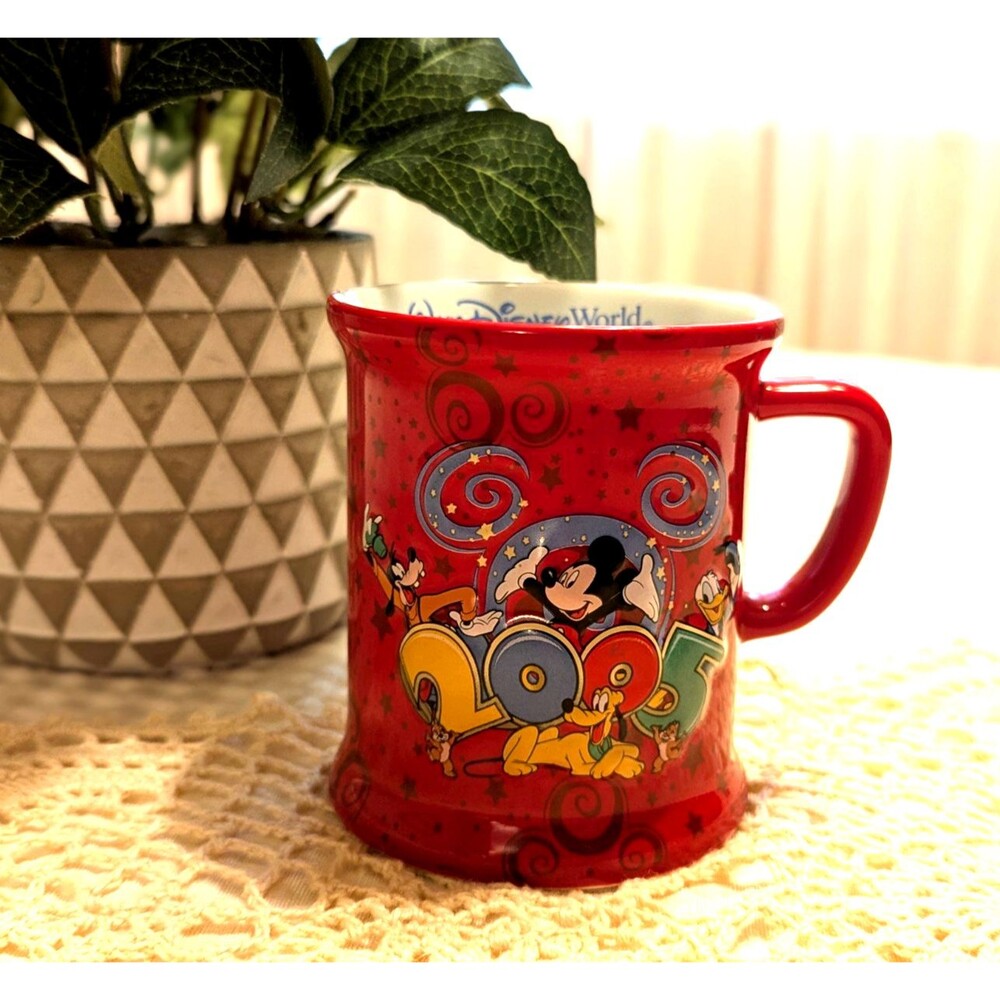 Walt Disney World 2005 "Where The Party Never Ends" 3D Red Mug Mickey & Friends
